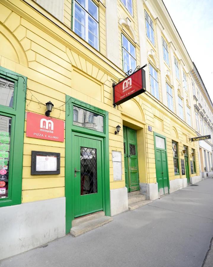 Renovated & Cozy - Close To Museumsquartier Vienna