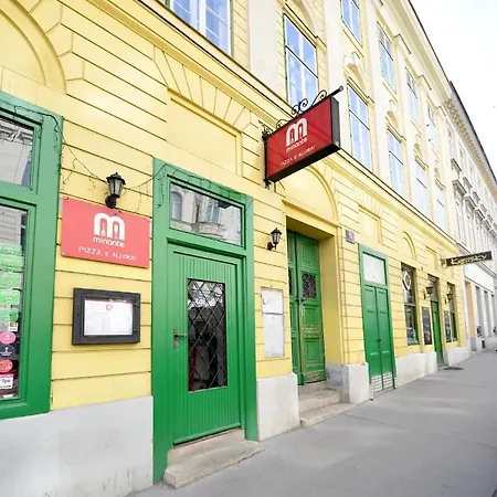 Renovated & Cozy - Close To Museumsquartier Vienna Exterior photo